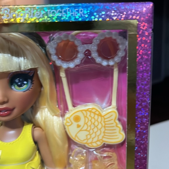 Rainbow High Sunny Madison In box NEW - Picture 5 of 6